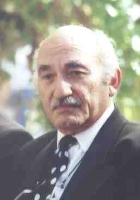 بلند الحيدري poet
